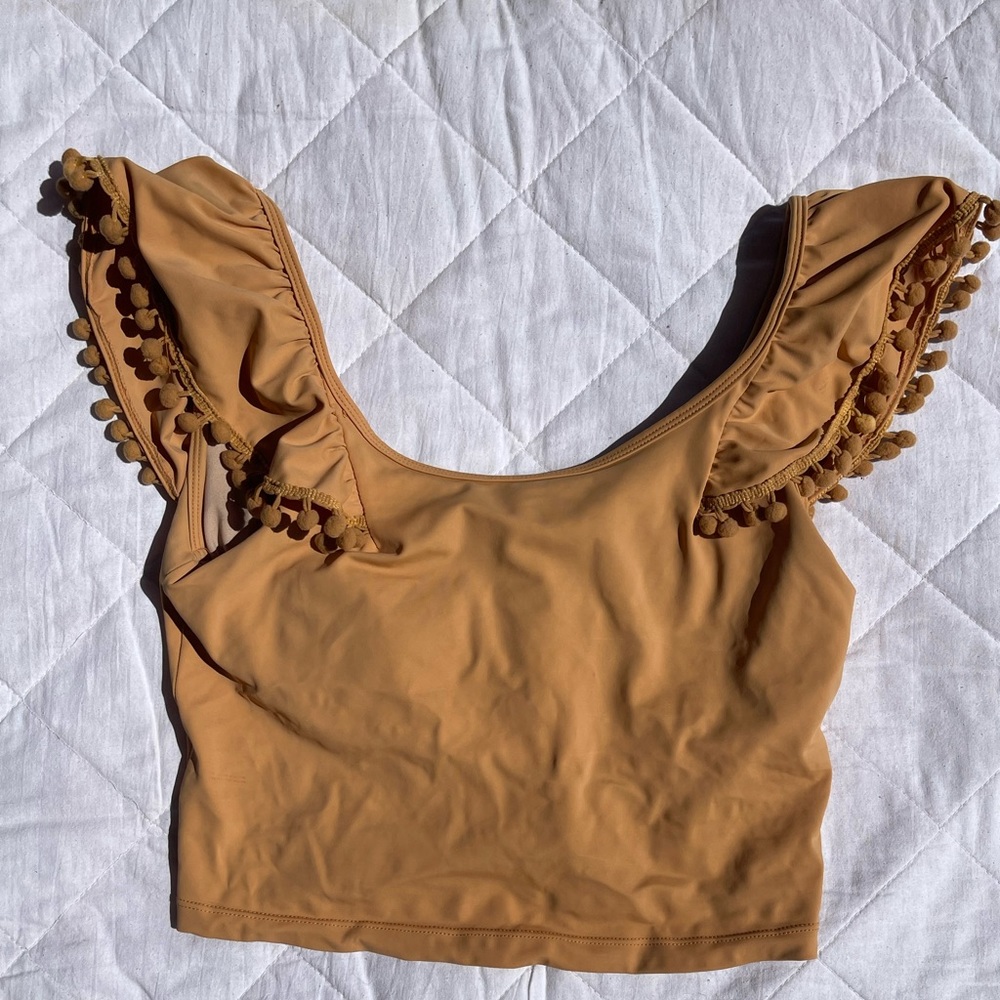Kortni Jeane Flounce Top